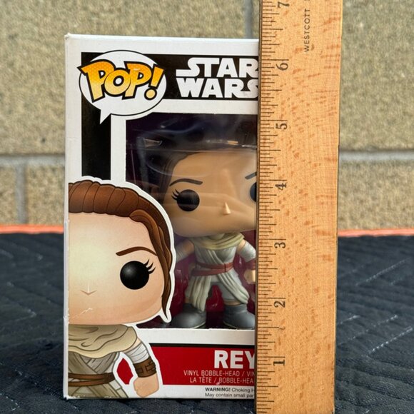 Funko POP! Bobble Head Star Wars Collectible Figure Rey #58 - Picture 7 of 8